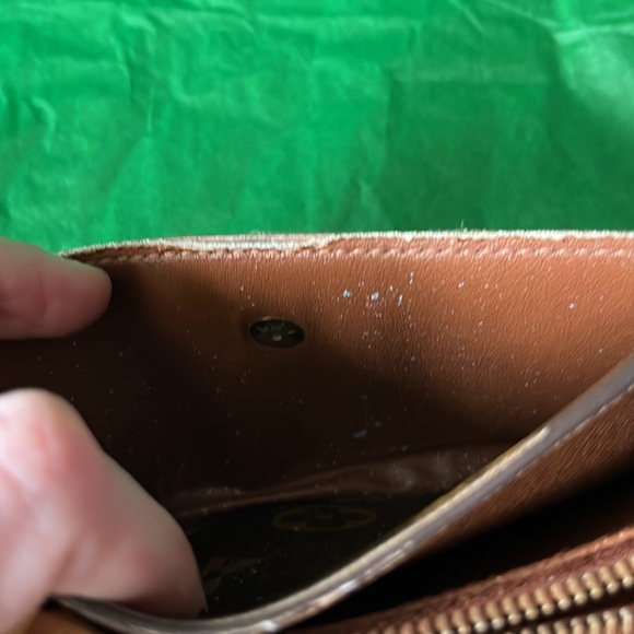 Louis Vuitton hard to find monogram trifold wallet with ID window - Picture 8 of 16